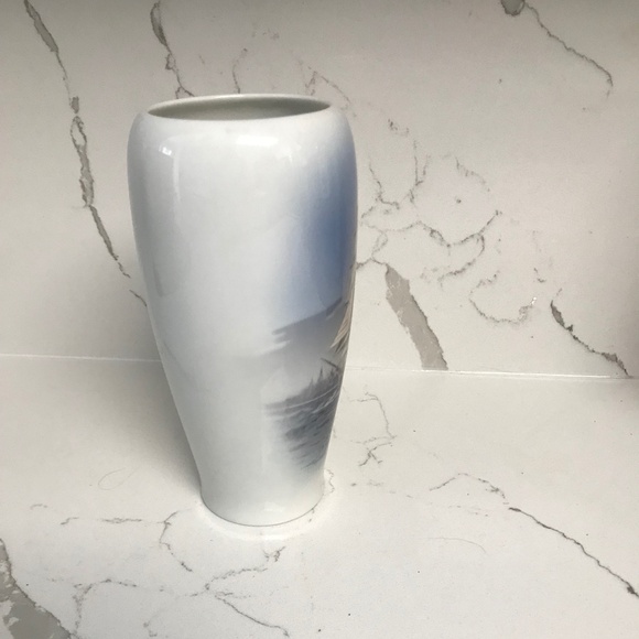 Vintage Royal Copenhagen Denmark Vase Clipper Ship #4570 Signed - Picture 2 of 8